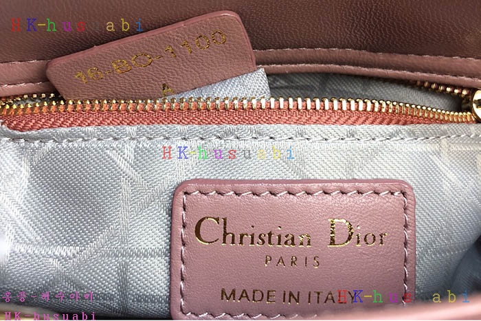 �ڹ̷��ޡ� ��� ���̵�� DR 240044