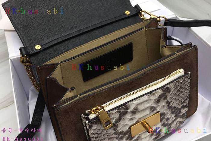 �ڹ̷��ޡ� ����� GV3 ũ�ν��� G 2999-01