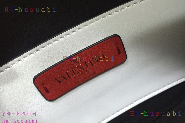 �ڹ̷��ޡ� �߷�Ƽ�� VLTN�ΰ� ũ�ν��� VL 0050-2