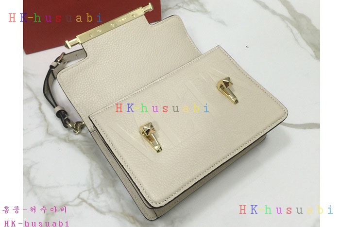 �ڹ̷��ޡ� �߷�Ƽ�� ���ٿ� ����� V 251174-3