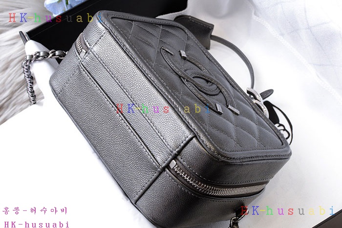 �ڹ̷��ޡ� 2019SS ���� �ڽ���ƽ ���̽� CH A93342-3