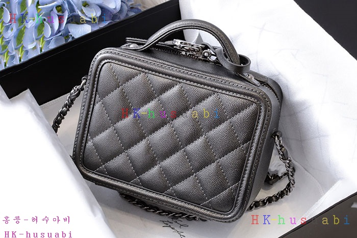 �ڹ̷��ޡ� 2019SS ���� �ڽ���ƽ ���̽� CH A93342-3