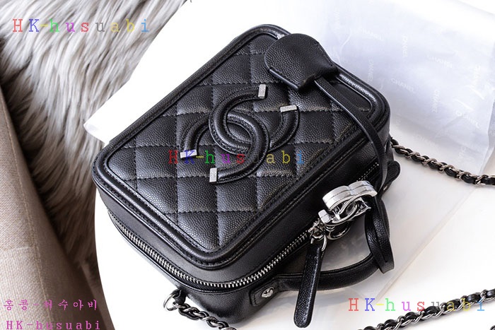 �ڹ̷��ޡ� 2019SS ���� �ڽ���ƽ ���̽� CH A93342-2