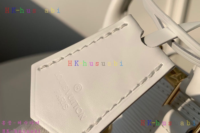 �ڹ̷��ޡ�2019SS ���̺��� �˸� BB  M52885