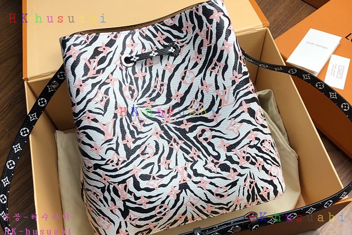 �ڹ̷��ޡ� ���̺��� �׿��뿡  M44020-2