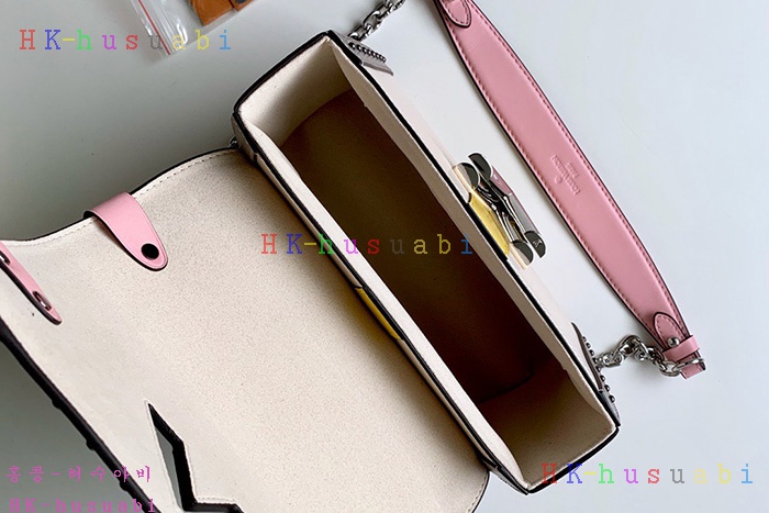 �ڹ̷��ޡ� ���̺��� Ʈ����Ʈ ü�ι�  M50282-1