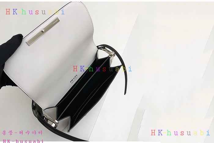 �ڹ̷��ޡ� ����� �ú��� ���� ����� P 1BD165-3