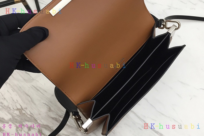 �ڹ̷��ޡ� ����� �ú��� ���� ����� P 1BD165-8