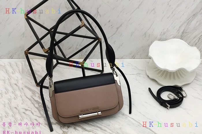 �ڹ̷��ޡ� ����� �ú��� ���� ����� P 1BD165-11