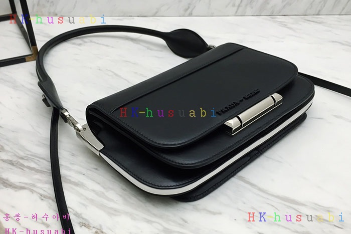 �ڹ̷��ޡ� ����� �ú��� ���� ����� P 1BD165-12