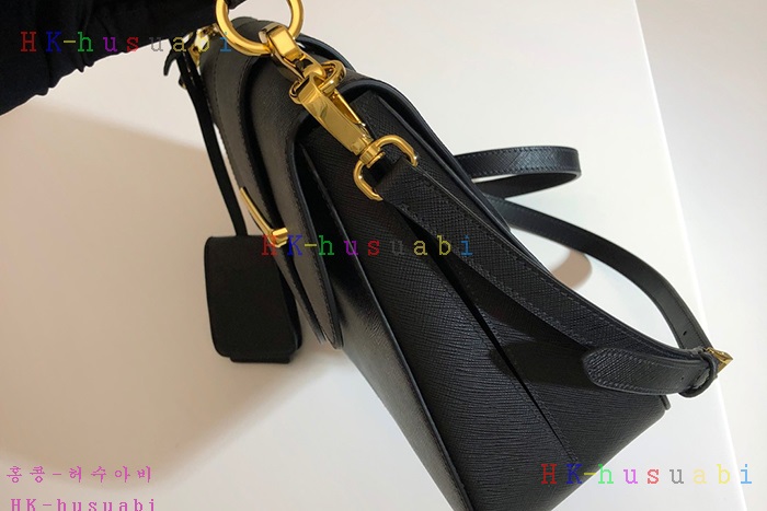 �ڹ̷��ޡ� ����� �õ��� ��Ʈ�� P 1BN005-4