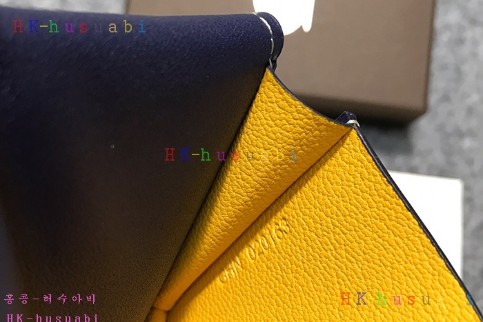 �ڹ̷��ޡ� ���ߵ� ī������ �Ż� G 341270-2