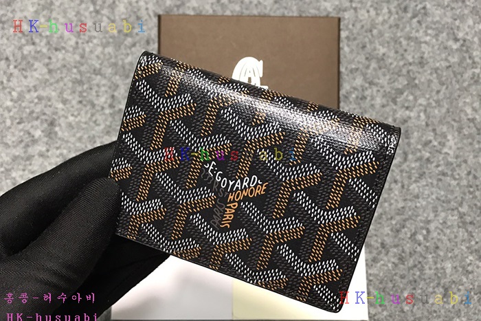 �ڹ̷��ޡ� ���ߵ� ī������ �Ż� G 341270-9