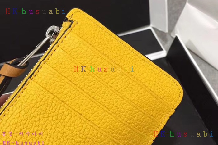 �ڹ̷��ޡ� �ο��� ī������ �Ż� LW 3621