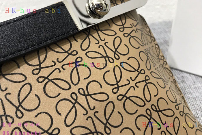 �ڹ̷��ޡڷο��� �̽� ���� ������  LW 24066650