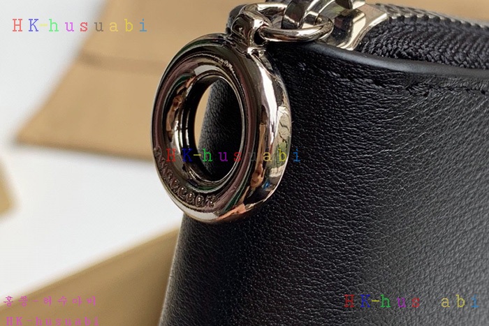 �ڹ̷��ޡ� ������ ������ �Ż� BB 40779881-4