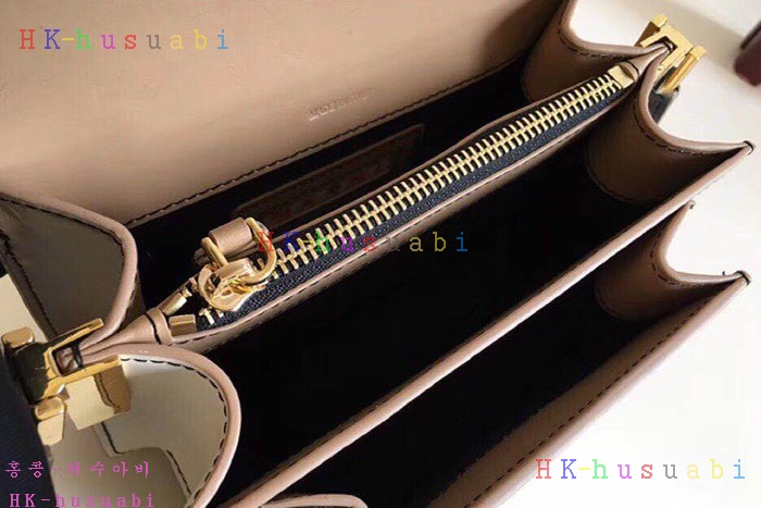 �ڹ̷��ޡ� ������ Ʈ��ũ  M 210076