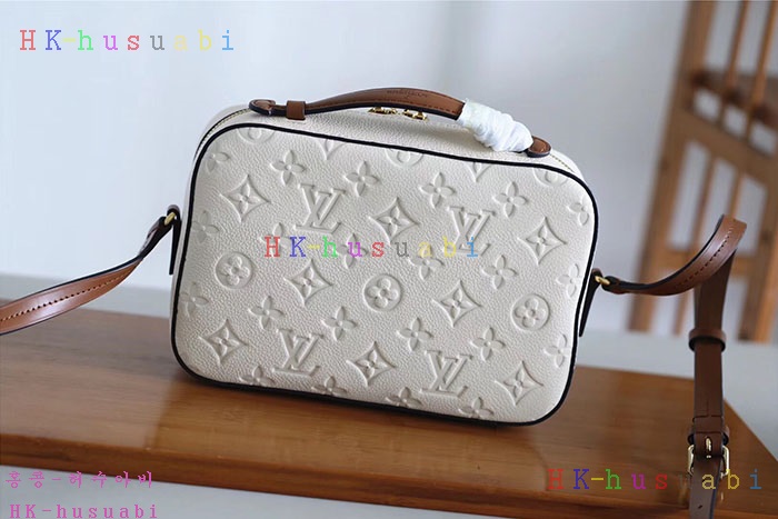 �ڹ̷��ޡڷ��̺��� ������ M44597