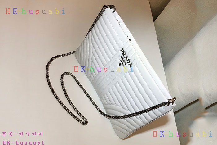 �ڹ̷��ޡ� ����� ���̾�׷� ü�� Ŭ��ġ P 1BF087-3