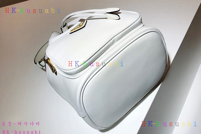 �ڹ̷��ޡ� ����� ���� ��Ŷ�� P 1BH038-5