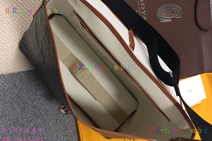 �ڹ̷��ޡ� ���ߵ� ī��Ƽ�� �޽����� GY637710-3