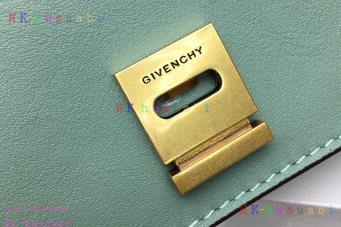 �ڹ̷��ޡ�2019SS ����� �� ��  GV 251112