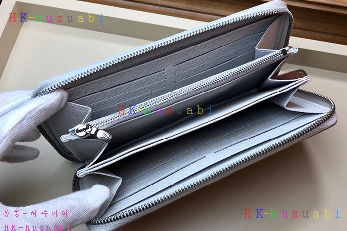 �ڹ̷��ޡ� ���̺��� ���� ���� M67824