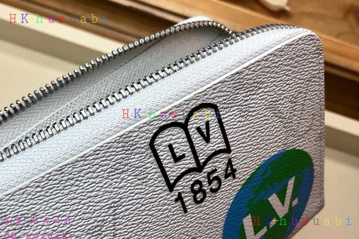 �ڹ̷��ޡ� ���̺��� ���� ���� M67824