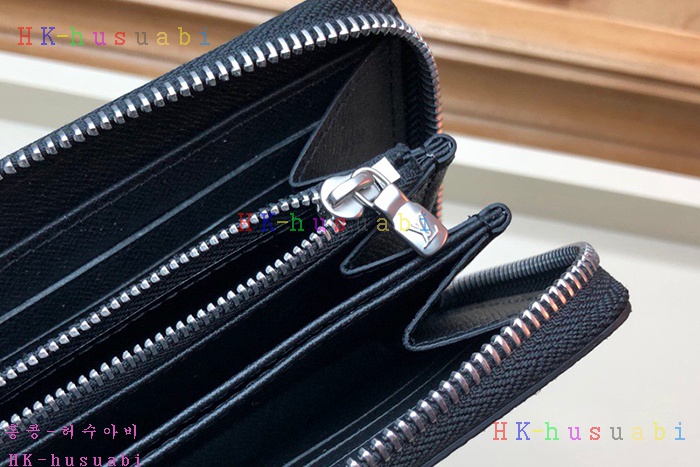 �ڹ̷��ޡ� ���̺��� ���� ���� M67824