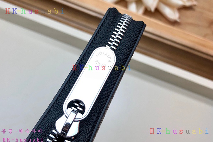 �ڹ̷��ޡ� ���̺��� ���� ���� M67824