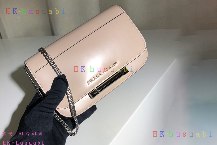 �ڹ̷��ޡ� ����� �ú��� ���׹� P 1BD170-2