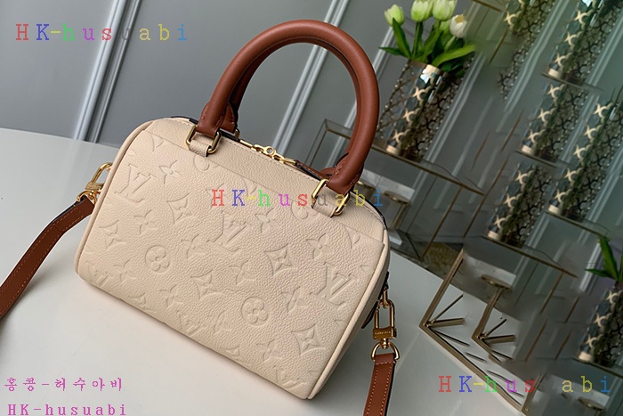 �ڹ̷��ޡ� ���̺��� ���ǵ� �ݵѸ��� M42397/ M42401/M42406(�������)