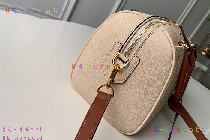 �ڹ̷��ޡ� ���̺��� ���ǵ� �ݵѸ��� M42397/ M42401/M42406(�������)