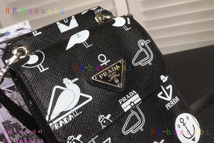 �ڹ̷��ޡ� ����� ���ǾƳ� ���� �޴��� ���̽� P 2ZH068