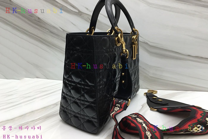 �ڹ̷��ޡ� ��� ���̵�� DR 18833