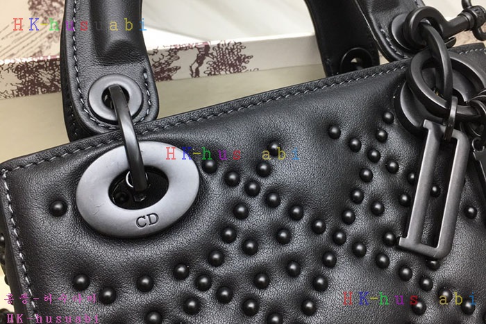 �ڹ̷��ޡ� ��� ���̵�� DR 18822-5