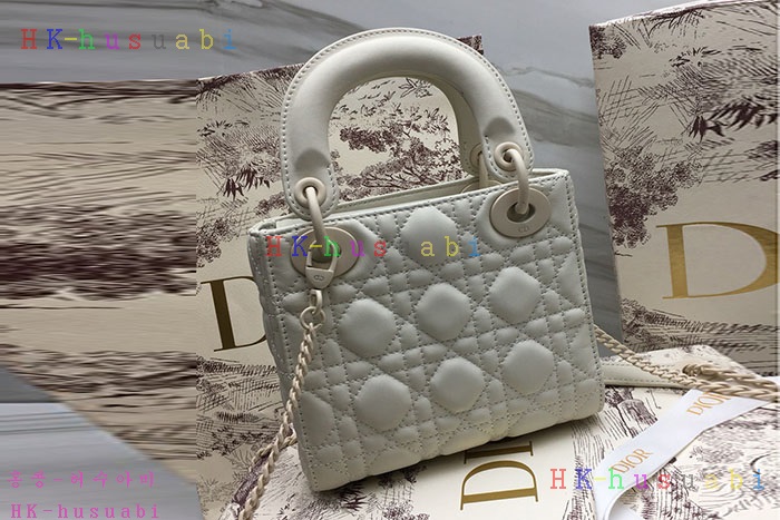 �ڹ̷��ޡ� ��� ���̵�� DR 18822-4