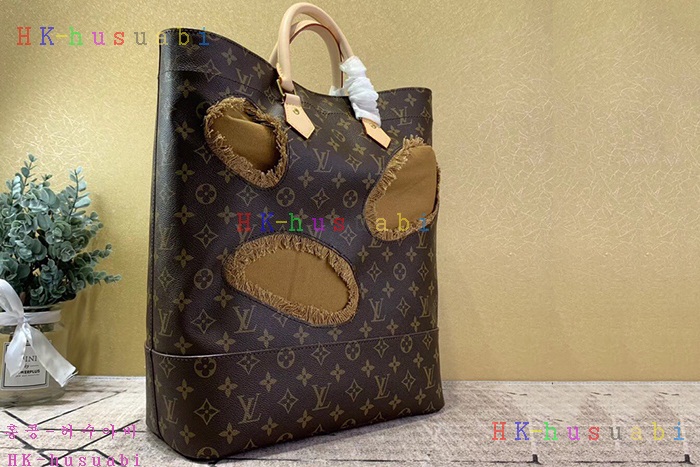 �ڹ̷��ޡ� ���̺��� �������� �ݶ�  M40011