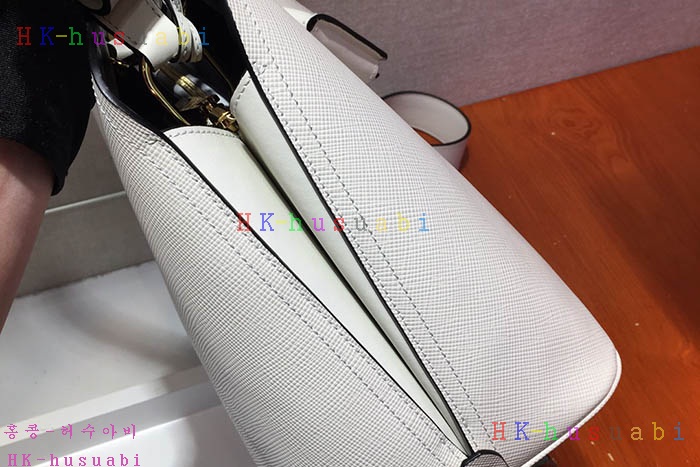 �ڹ̷��ޡ� ����� ���ҳ��� �ڵ�� P 1BA249-7