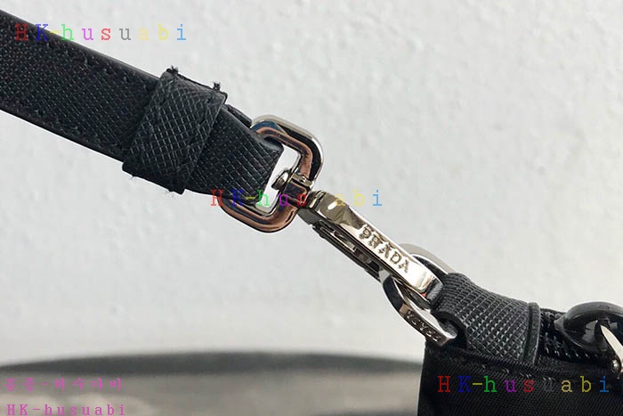 �ڹ̷��ޡ� ����� ���ľƳ� Ŭ��ġ�� P 2NH07R