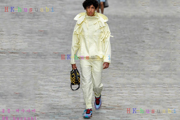 �ڹ̷��ޡ� ���̺���  2020ss ��Ʈ�� M44483-2