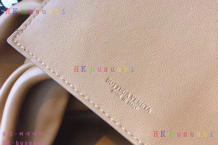 �ڹ̷��ޡ� ���װ�����Ÿ ���� ī�� �Ŀ�ġ BV 576227-3