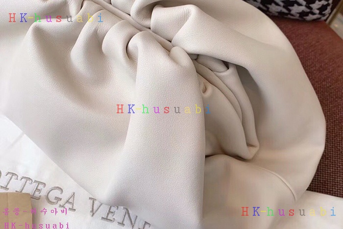 �ڹ̷��ޡ� ���װ�����Ÿ ���� ī�� �Ŀ�ġ BV 576227-4