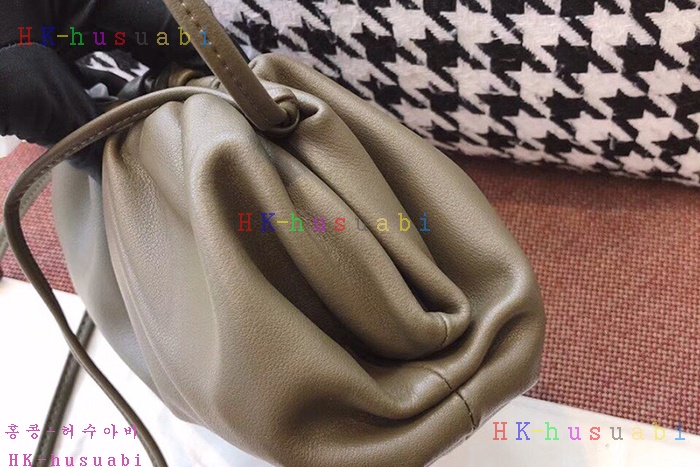 �ڹ̷��ޡ� ���װ�����Ÿ  ���� ī�� �Ŀ�ġ  BV 585852-2