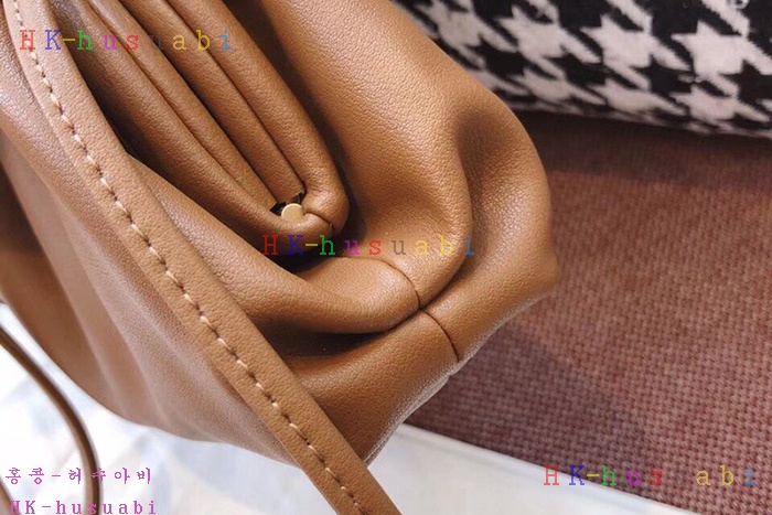 �ڹ̷��ޡ� ���װ�����Ÿ ���� ī�� �Ŀ�ġ  BV 585852-5