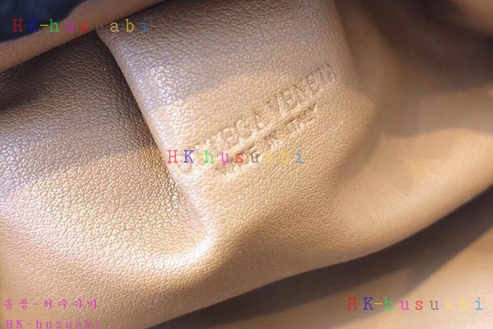 �ڹ̷��ޡ� ���װ�����Ÿ ���� ī�� �Ŀ�ġ  BV 585852-5