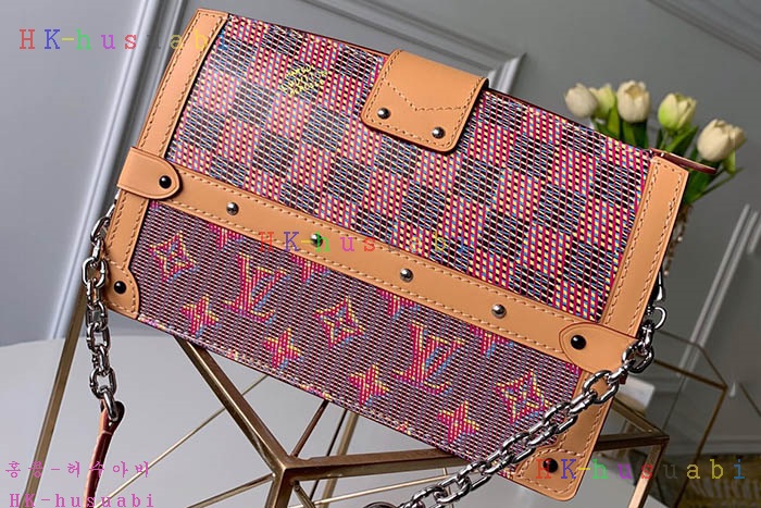 �ڹ̷��ޡڷ��̺��� Ʈ��ũ Ŭ��ġ M55456 (2�÷�)