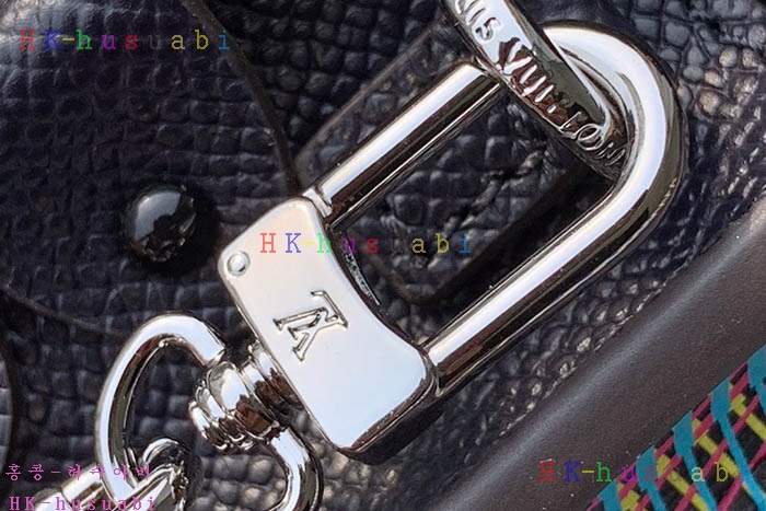 �ڹ̷��ޡڷ��̺��� Ʈ��ũ Ŭ��ġ M55456 (2�÷�)