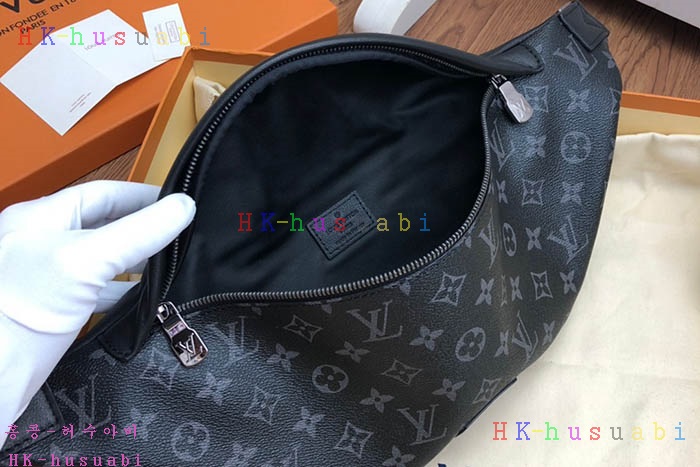 �ڹ̷��ޡڷ��̺��� ��Ŀ���� ���� M44336-3