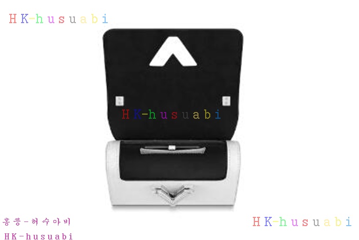 �ڹ̷��ޡ� ���̺��� Ʈ����Ʈ  M55411-4